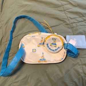 Walt Disney World 50th Anniversary Cinderella Castle purse/belt bag